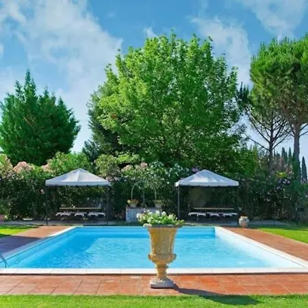 בית נופש Casa Singola Con Piscina
