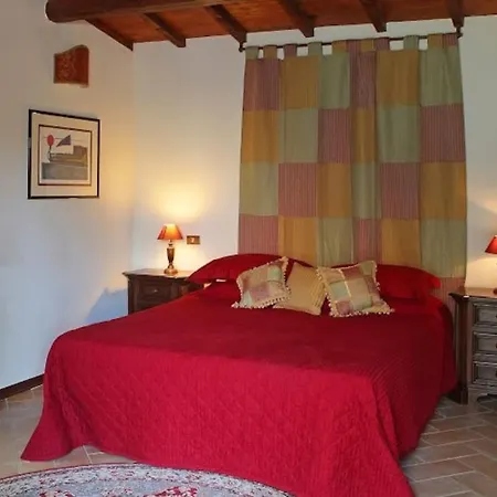 Casa Singola Con Piscina Nyaraló Cannara