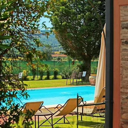 Casa Singola Con Piscina Cannara